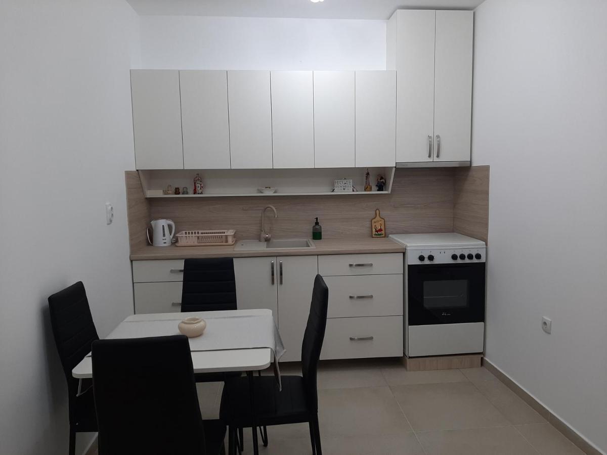 Apartman Viaggio Sremska Mitrovica Extérieur photo